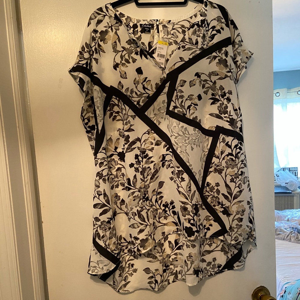 Simply Emma flower blouse